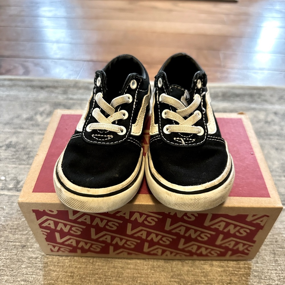 Toddler Black & White Vans
